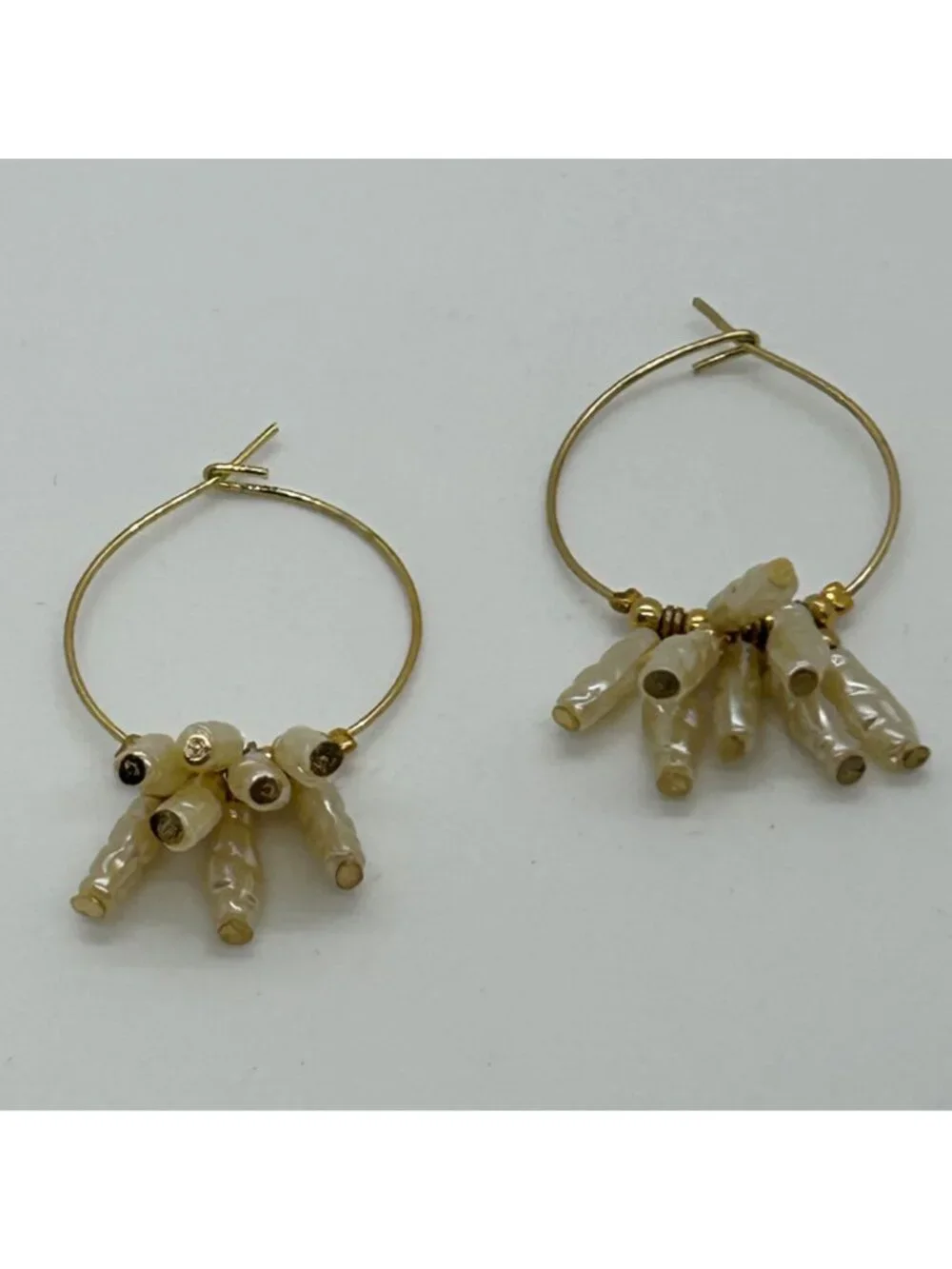 Vintage Gold Tone Hoop Earrings With White Acrylic Stick Pearl Clusters